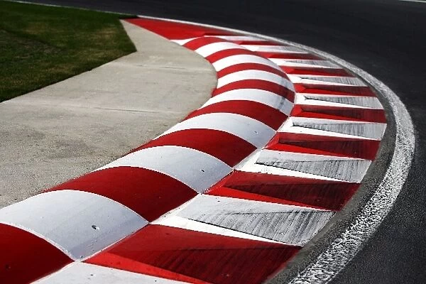 Formula One World Championship: The new kerb at the chicane