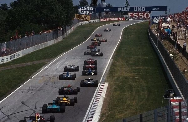 Formula One World Championship: Nigel Mansell leads at the start of the race