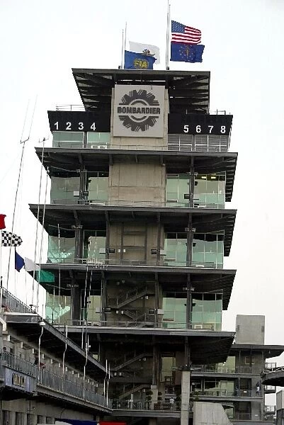 Formula One World Championship: The pagoda building