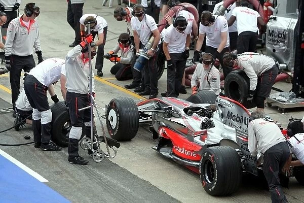 Formula One World Championship: Pitstop practice for McLaren