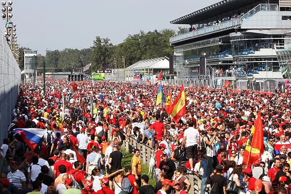 Formula One World Championship: Race fans invade the circuit