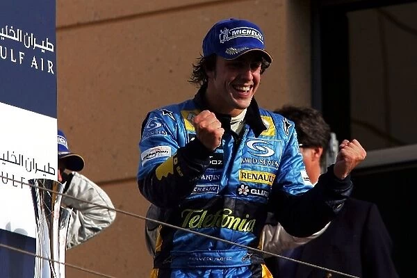 Formula One World Championship: Race winner, Fernando Alonso Renault R25