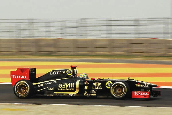 Formula One World Championship, Rd 17, Indian Grand Prix, Buddh International Circuit, Greater Noida, New Delhi, India, Practice Day, Friday 28 October 2011