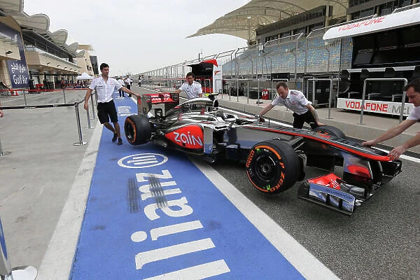 Formula One World Championship, Rd4, Bahrain Grand Prix Preparations, Bahrain International Circuit, Sakhir, Bahrain, Thursday 18 April 2013