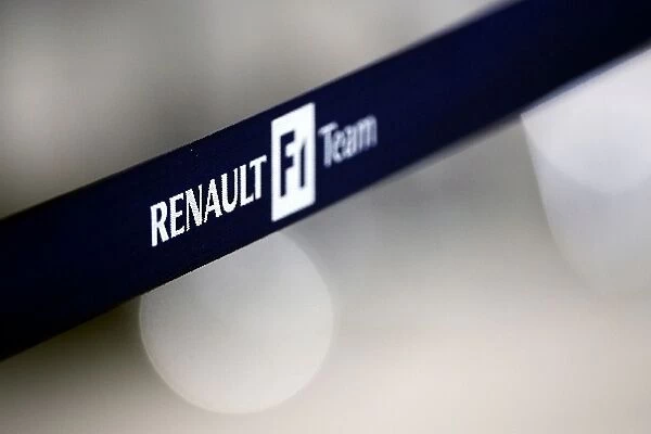 Formula One World Championship: Renault barrier