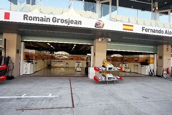Formula One World Championship: Renault pit garage
