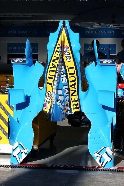 Formula One World Championship: Renault R26 bodywork