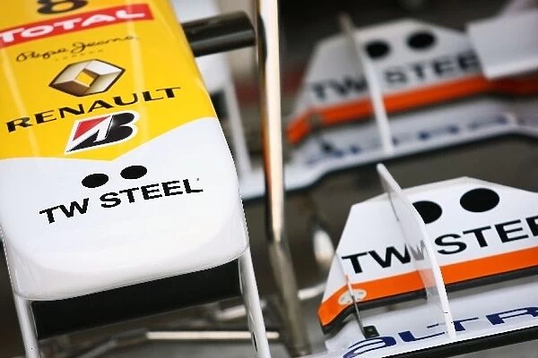 Formula One World Championship: Renault R29 front wings with new sponsorship from TW Steel