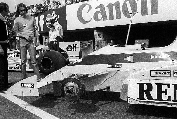 Formula One World Championship: The Renault RS10 of Jean-Pierre Jabouille featured steel disc brakes made by AP Lockheed