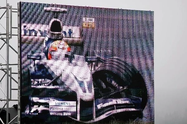 Formula One World Championship: The screen shows the aftermath of the Antonio Pizzonia BMW Williams FW27 and Juan Pablo Montoya McLaren Mercedes
