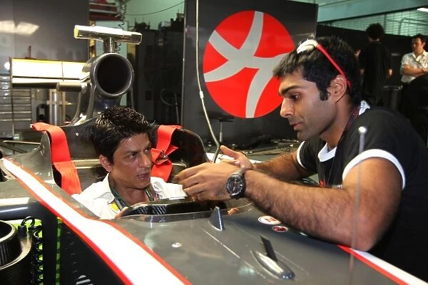 Formula One World Championship: Shahrukh Kahn Bollywood Actor with Karun Chandhok Hispania Racing F1 Team