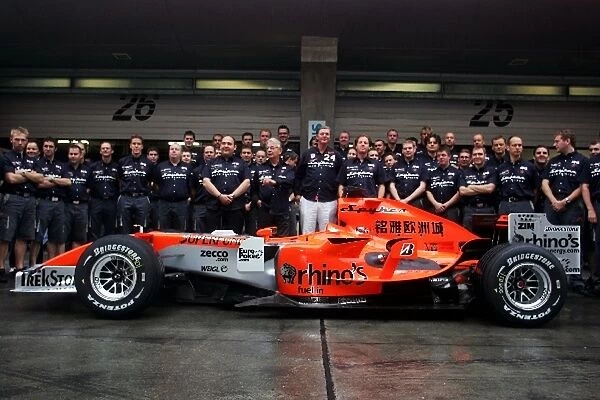 Formula One World Championship: Spyker MF1 Racing team photograph