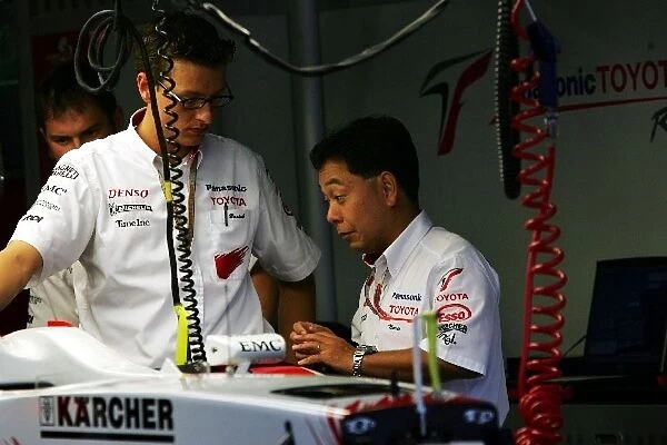 Formula One World Championship: Toyota engineers