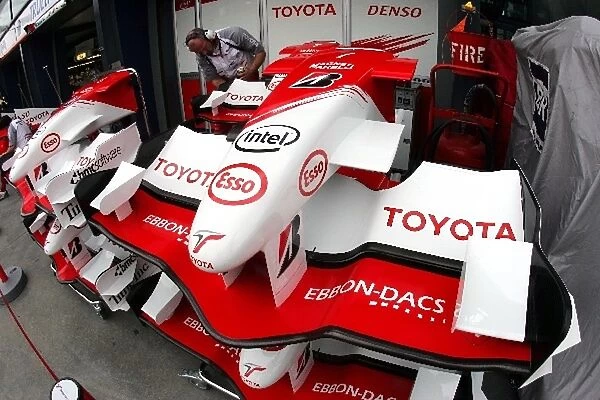 Formula One World Championship: Toyota TF106 front wings