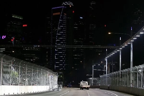 Formula One World Championship: Track at night