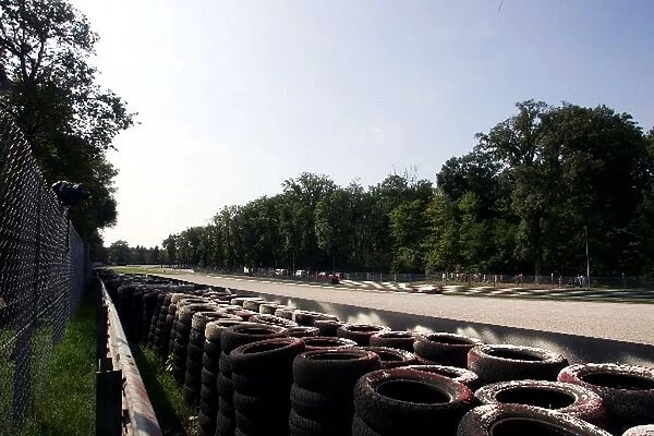 Formula One World Championship: Tyre barriers