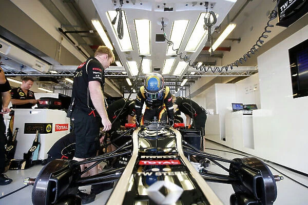 Garage Formula 1 Formula One F1 Uae Nov Testing