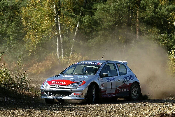 Garry Jennings / Gordon Noble Tempest Rally 2003. World Copyright - Jakob Ebrey / LAT Photographic