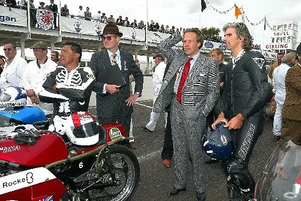 Goodwood Revival Meeting 2003: Lord March and Damon HIll on the grid