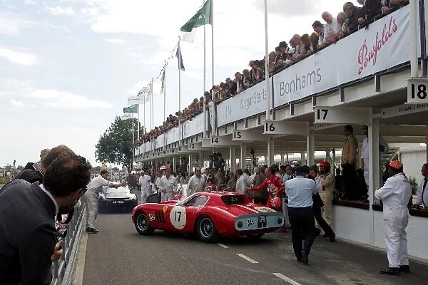 Goodwood Revival Meeting: Driver changes in the pits