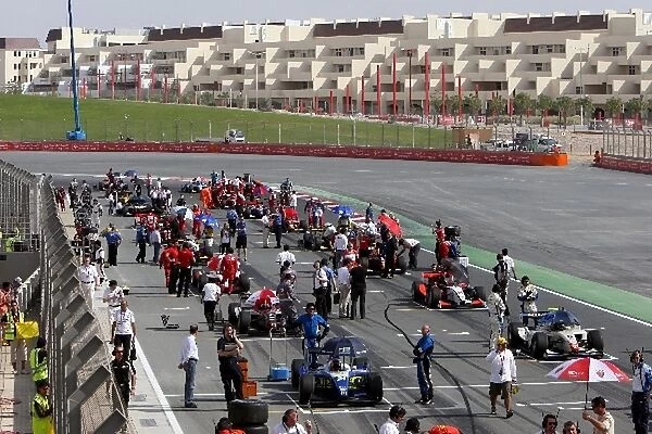 GP2 Asia Series: Cars on the grid: GP2 Asia Series 2008-09, Dubai Autodrome, Dubai, United Arab Emirates, 5 December 2008