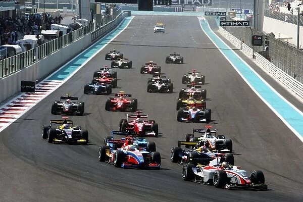GP2 Asia Series: Christian Vietoris DAMS leads at the start of the race