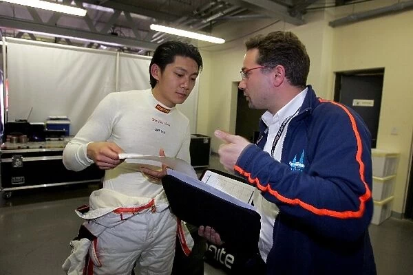 GP2 Asia Series: Ho-Ping Tung Trident Racing talks with an engineer