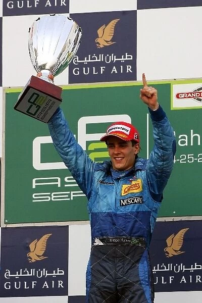 GP2 Asia Series: Race winner Diego Nunes Piquet GP on the podium