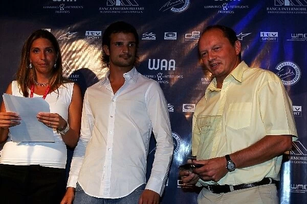 GP2 Awards: Nani Rodriguez sister of Gonzalo Rodriguez and Vitantonio Liuzzi Red Bull Racing present an award