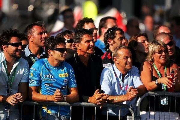 GP2: Giancarlo Fisichella Renault enjoys Giorgio Pantano FMS International winning the race