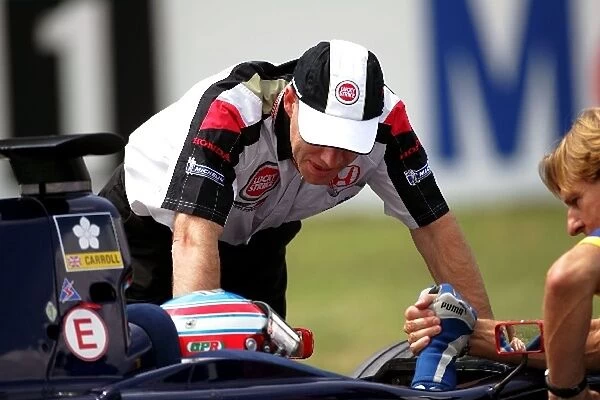 GP2: Jock Clear BAR Senior Race Engineer with Adam Carroll Super Nova good luck on the grid. He retired from the race