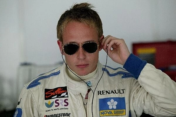 GP2 Series: Adam Carroll Super Nova: GP2 Series, Rd23, Sakir, Bahrain, Thursday 29 September 2005