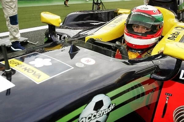 GP2 Series: Alvaro Parente Super Nova Racing on the grid
