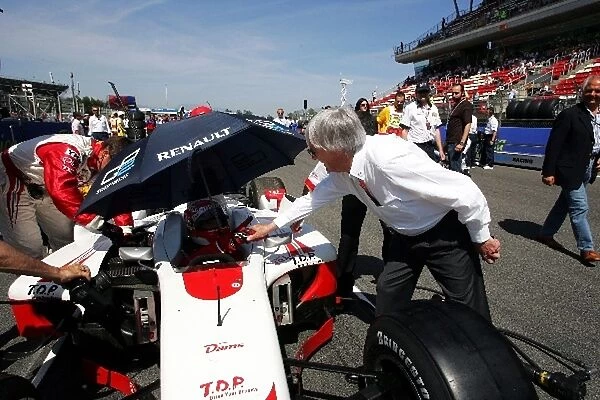 GP2 Series: Bernie Ecclestone F1 Supremo on the GP2 grid