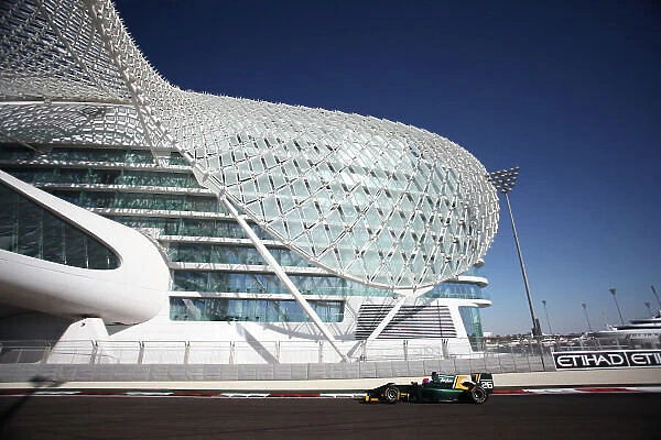 GP2 Series Final, Yas Marina Circuit, Abu Dhabi, UAE, Practice and Qualifying, Friday 11 November 2011