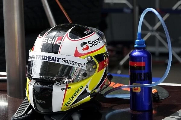 GP2 Series: The helmet of Ricardo Teixeira Trident Racing