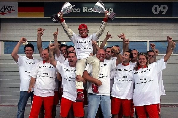 GP2 Series: Nico Rosberg celebrates winning the GP2 Championship with his team, ART