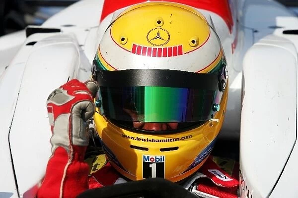 GP2 Series: Race winner, Lewis Hamilton ART