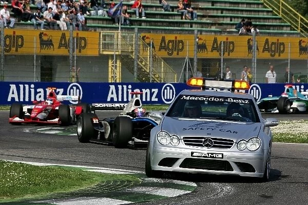 GP2 Series: The safety car leads the field