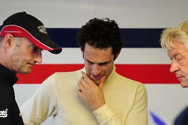 GP2 Series Testing: Bruno Senna talks with Paul Jackson iSport International Boss