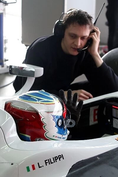 GP2 Testing: Luca Filippi ART Grand Prix talks with an engineer