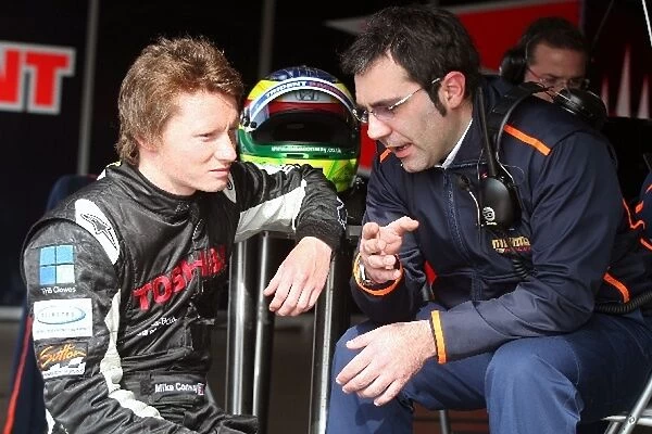 GP2 Testing: Mike Conway Trident Racing talks with an engineer