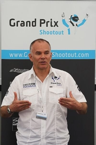 Grand Prix Shootout: Peter Windsor Grand Prix Shootout Driver Development Manager briefs the drivers