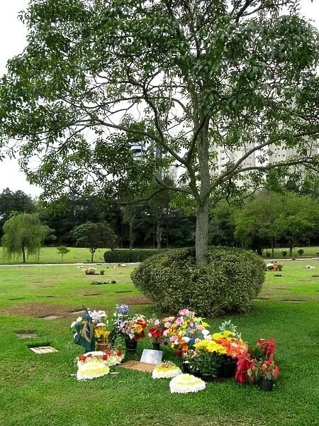 The Grave of Ayrton Senna Morumbi Cemetary, Sao Paulo, Brazil. 22nd October 2007