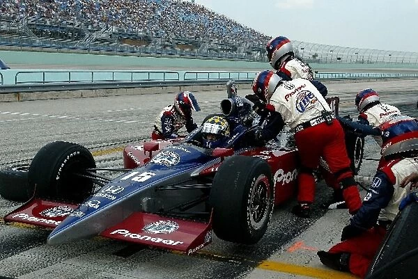 Indy Racing League: Kenny Brack, Team Rahal Dallara Honda, pits and eventually finished eleventh in the Toyota Indy 300