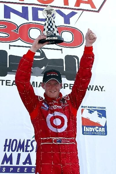 Indy Racing League: Scott Dixon, Target Chip Ganassi Racing, wins the Toyota Indy 300. This was his series debut win