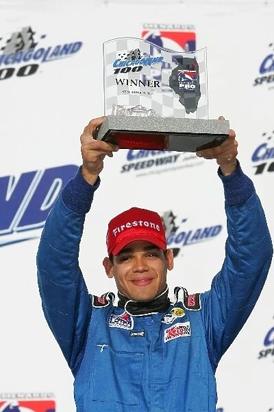 Indy Racing League: Thiago Medeiros wins the Chicagoland 100, Chicagoland Speedway, Joliet, IL, 11, September, 2004. 04ips10