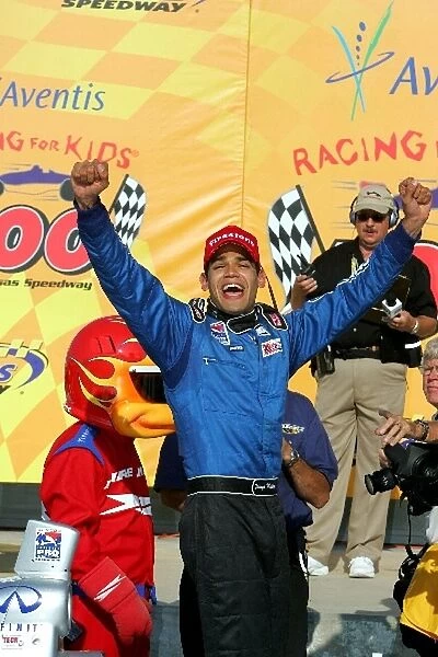 Indy Racing League: Thiago Medeiros wins the Kansas 100, Kansas Speedway, Kansas City, KS, 4, July, 2004 04ips04