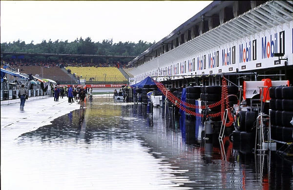 INTERNATIONAL F3000 CHAMPIONSHIP 2000 The weather at Hockenheim played a big part in