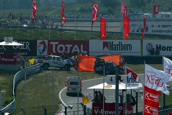 International Formula 3: Ferdinardi Kool crashes on the first lap